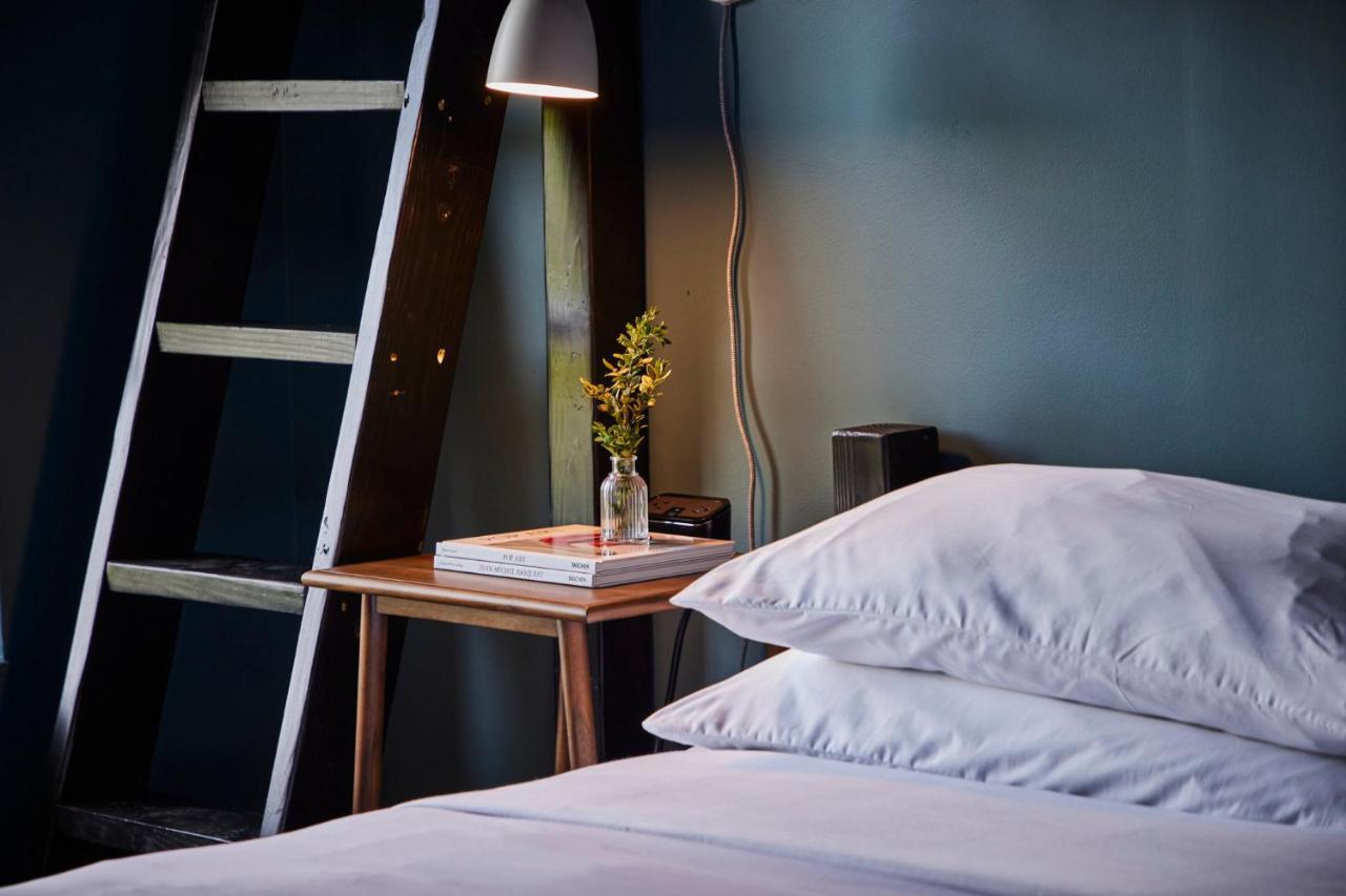 The Junto Hotel Кълъмбъс Екстериор снимка