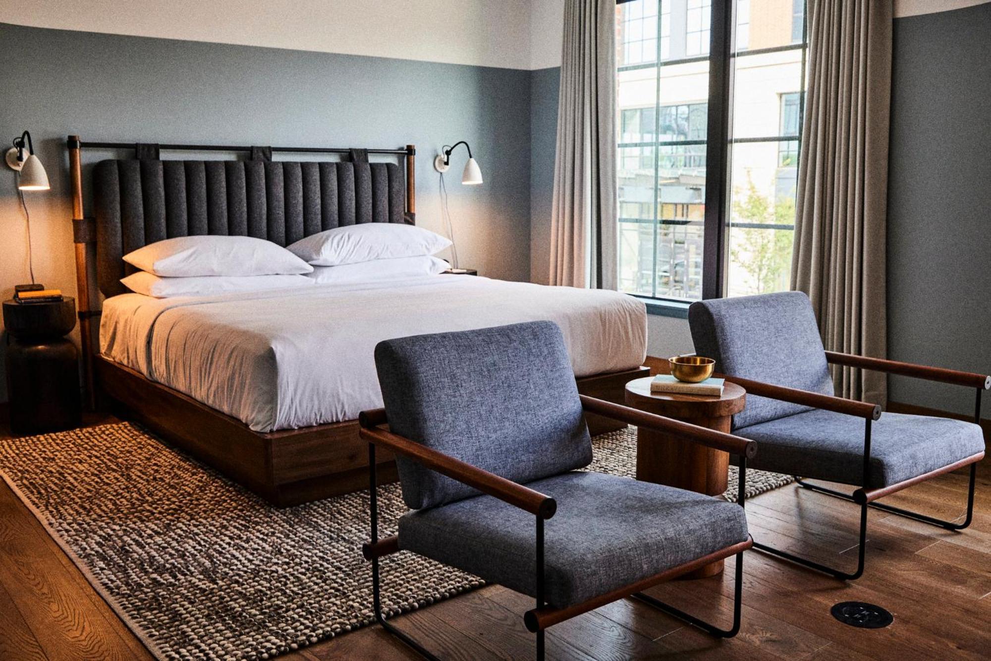 The Junto Hotel Кълъмбъс Екстериор снимка