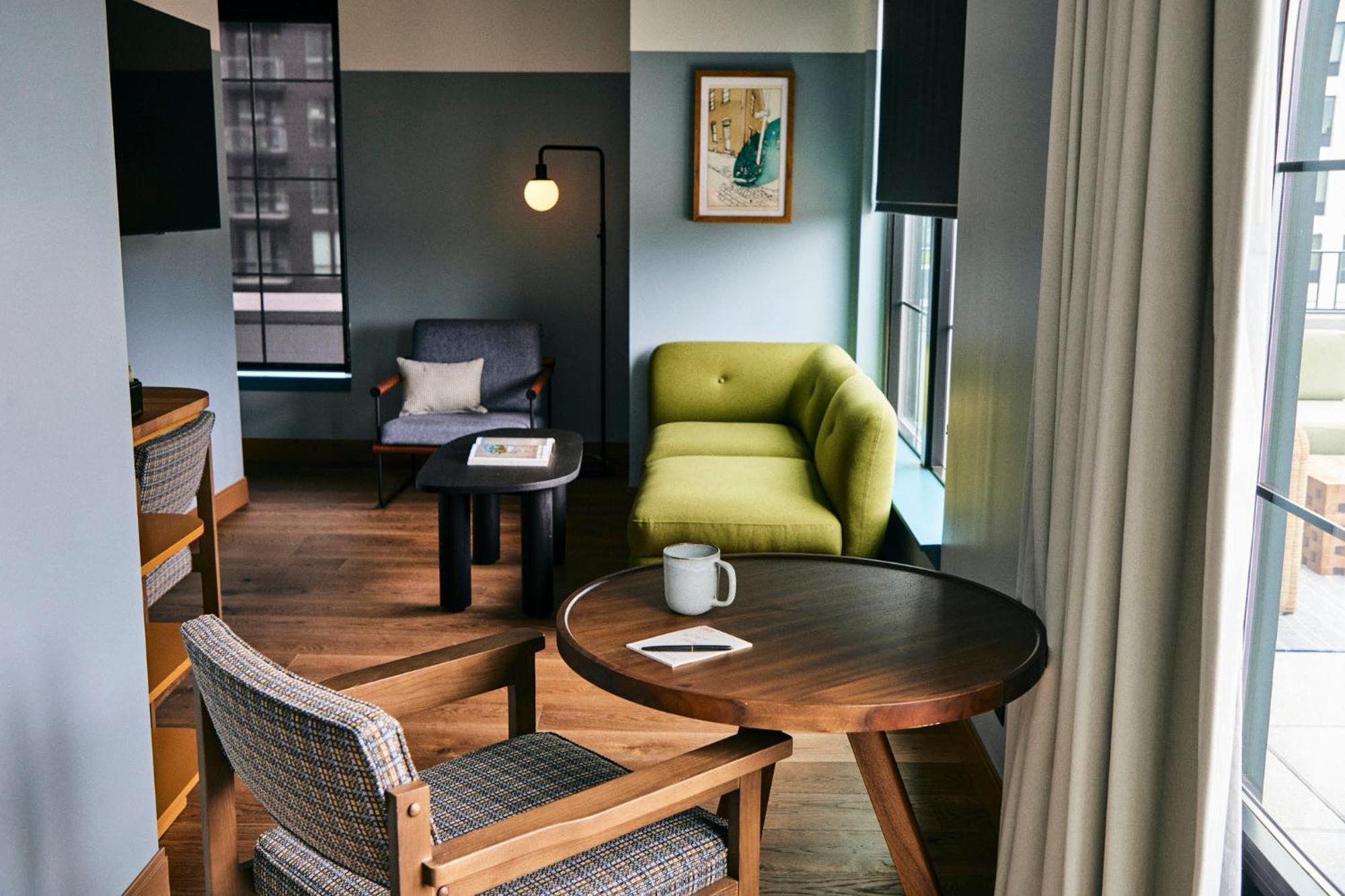 The Junto Hotel Кълъмбъс Екстериор снимка