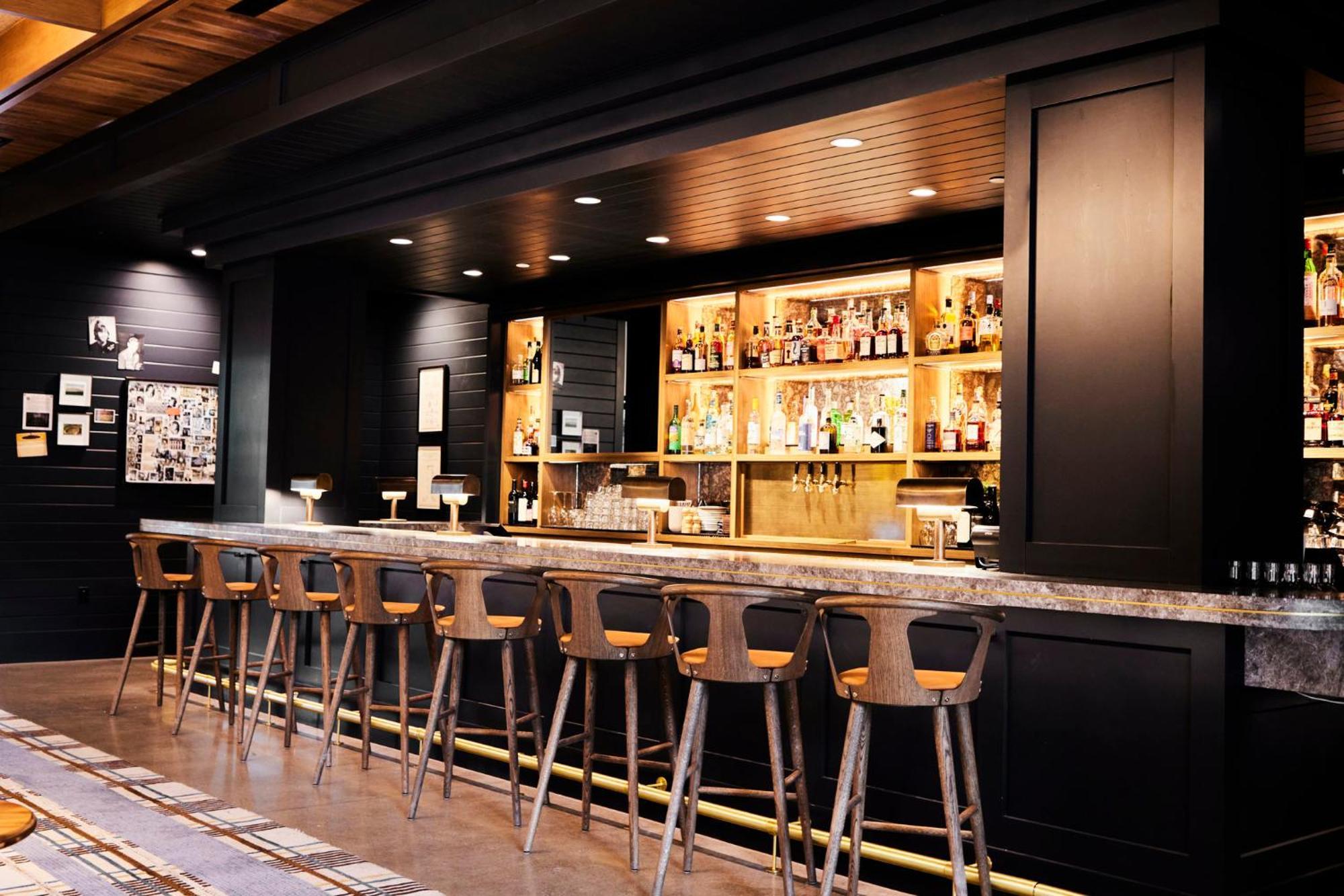 The Junto Hotel Кълъмбъс Екстериор снимка