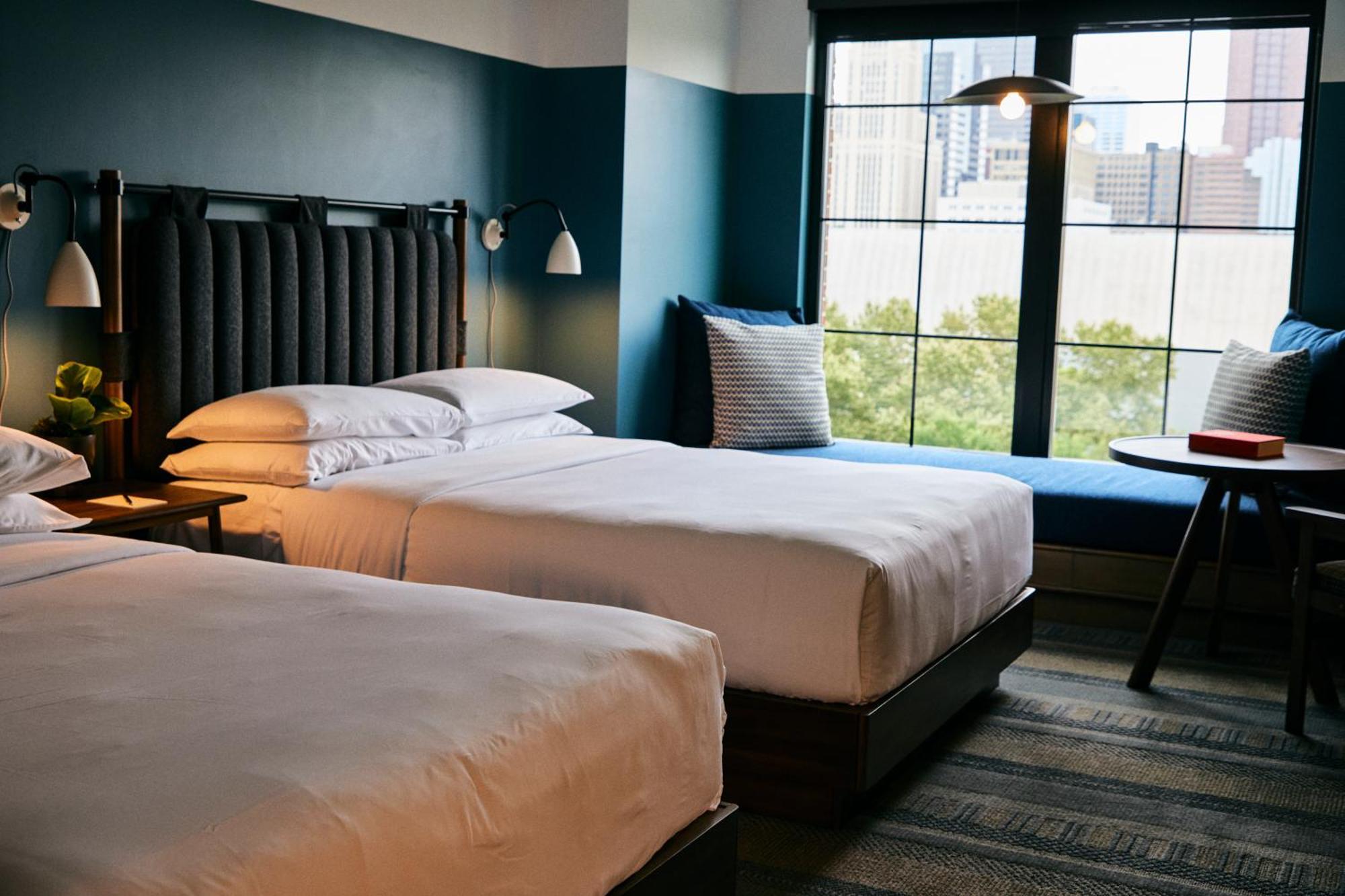 The Junto Hotel Кълъмбъс Екстериор снимка